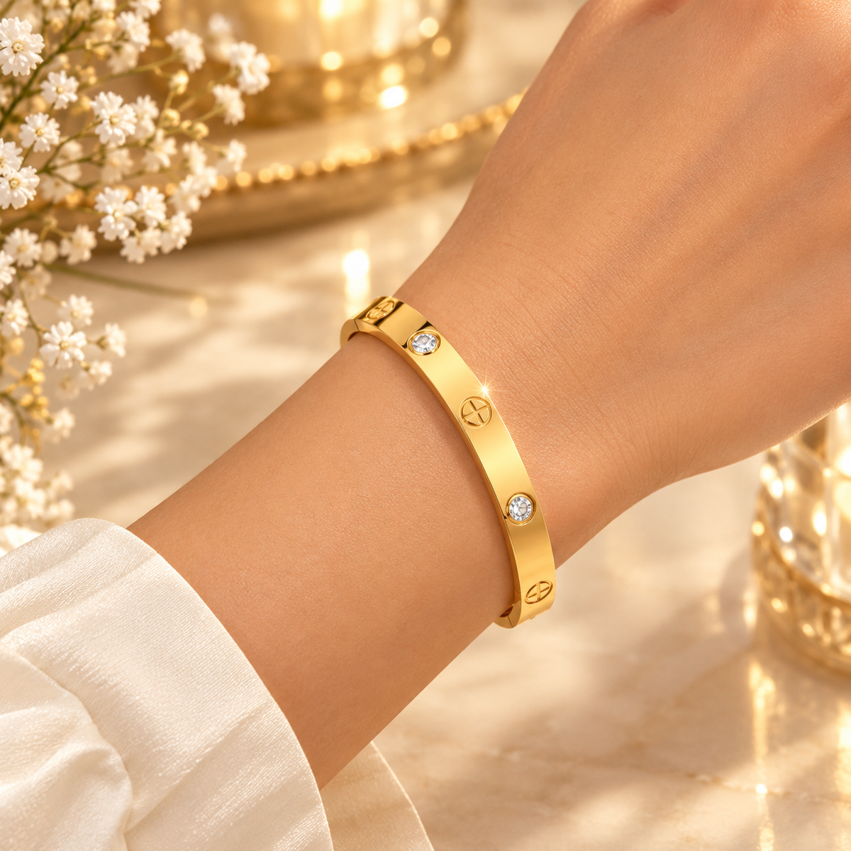 Cross bangle with zircons